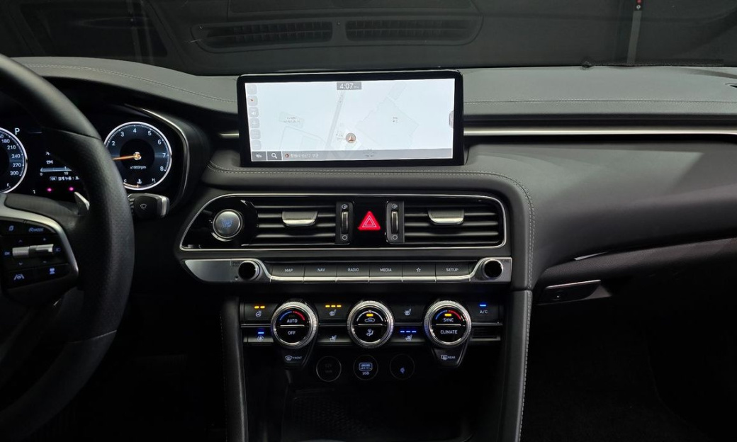 Genesis G70 Gasoline 2.0T 4WD, 2023