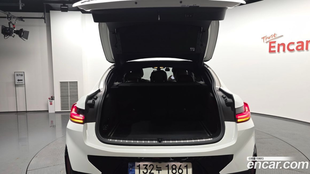 BMW X4 xDrive20i M Sport, 2024