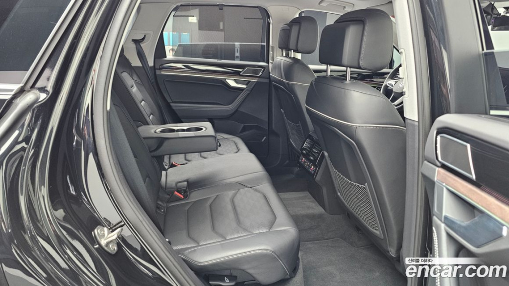 Volkswagen Touareg 3.0 TDI Prestige, 2024