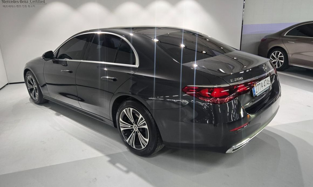 Mercedes-Benz E-Class E200 Avantgarde, 2025