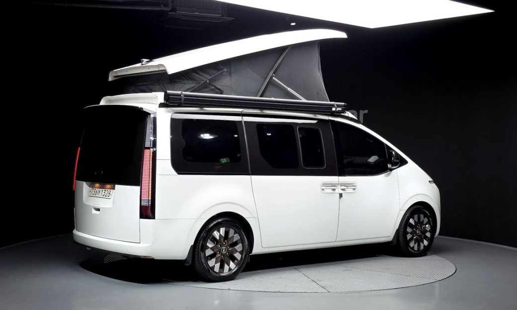 Hyundai Staria 2WD Camping Car, 2024