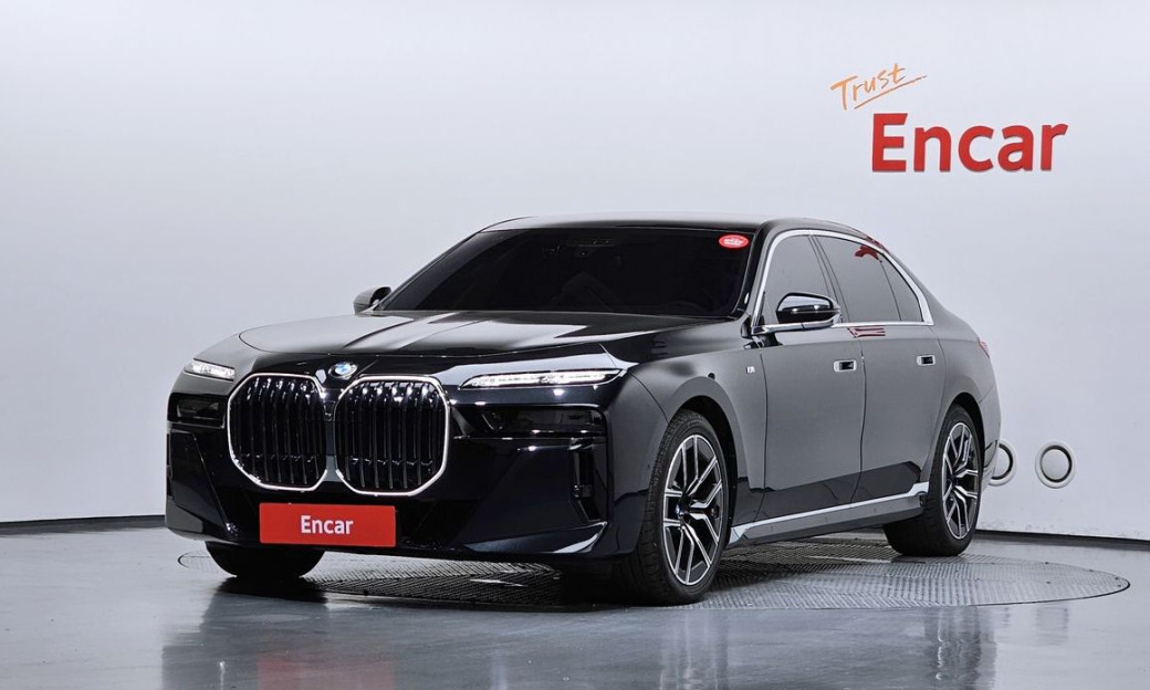 BMW 7-Series 740d xDrive M Sport, 2025