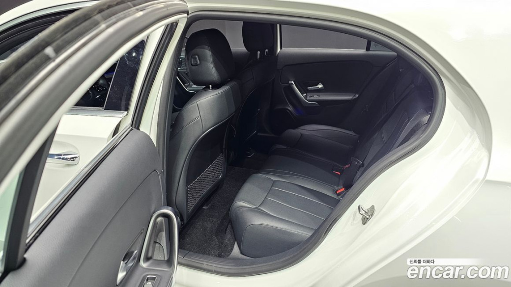 Mercedes-Benz A-Class A220 Hatchback, 2025