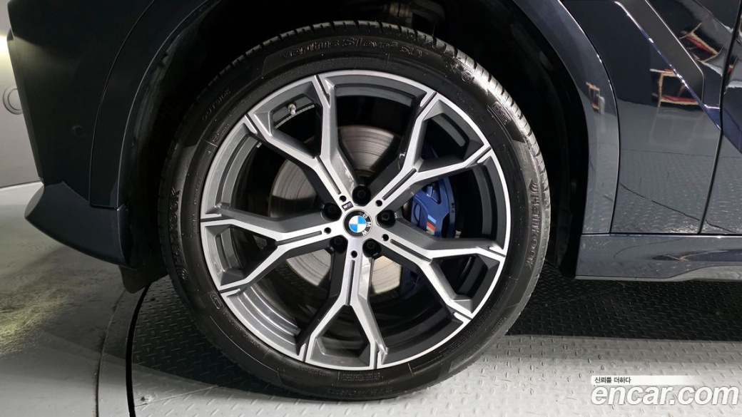 BMW X6 xDrive40i M Sport, 2023