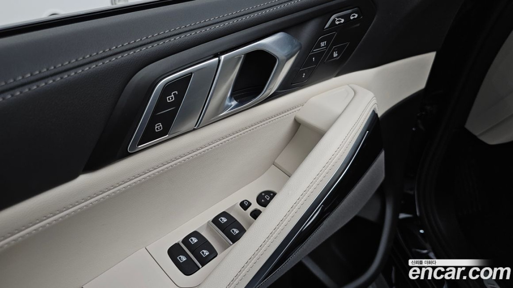 BMW X6 xDrive40i M Sport, 2025