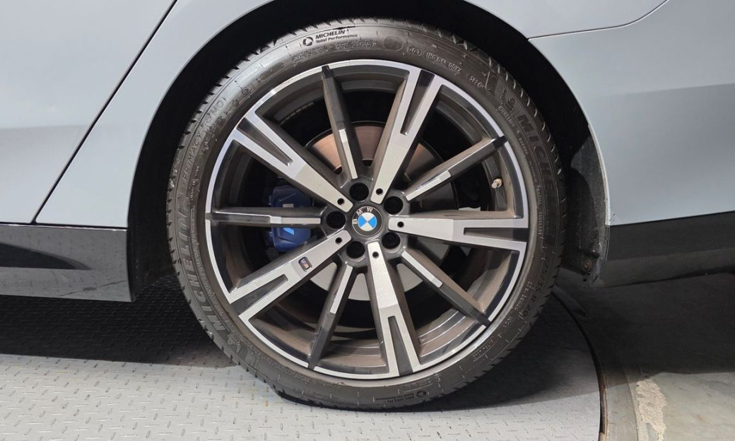 BMW 5-Series 530i xDrive M Sport, 2024