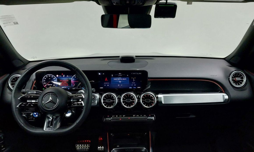 Mercedes-Benz GLB-Class AMG GLB35 4MATIC, 2025