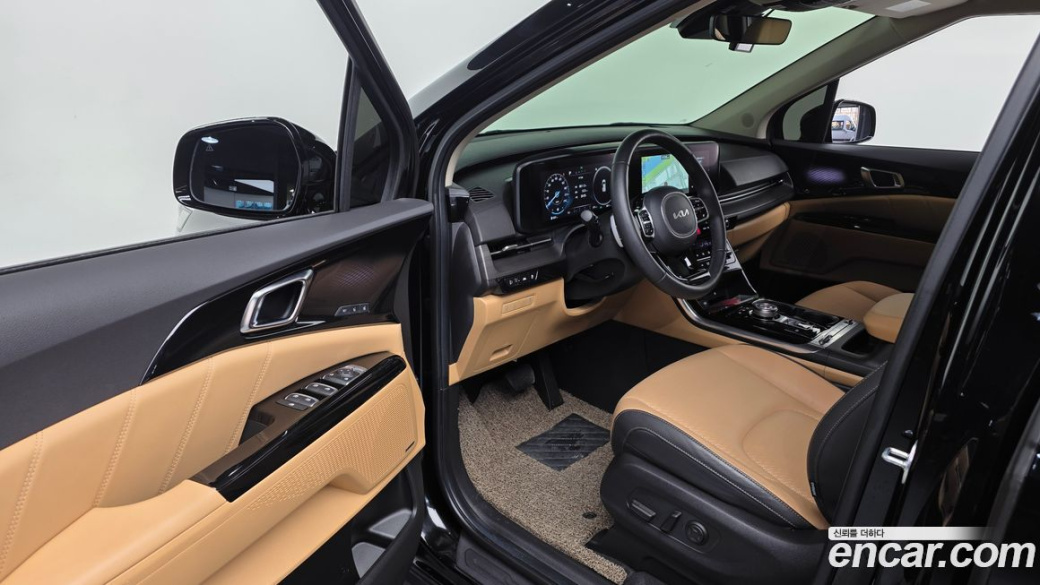 Kia Carnival 9-Seater Signature, 2023