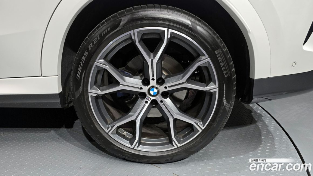BMW X6 xDrive30d M Sport, 2024