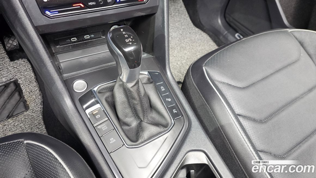 Volkswagen Tiguan 2.0 TSI Prestige, 2024