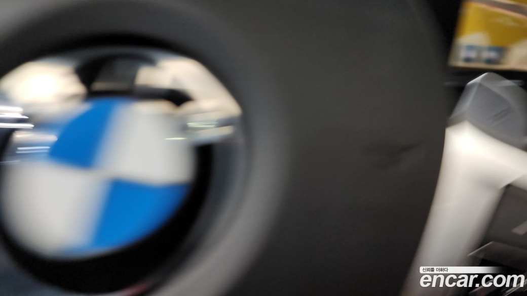 BMW 3-Series 320i M Sport, 2024