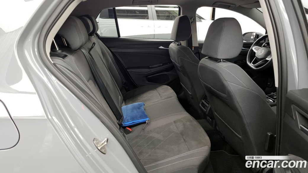 Volkswagen Golf 2.0 TDI Prestige, 2023