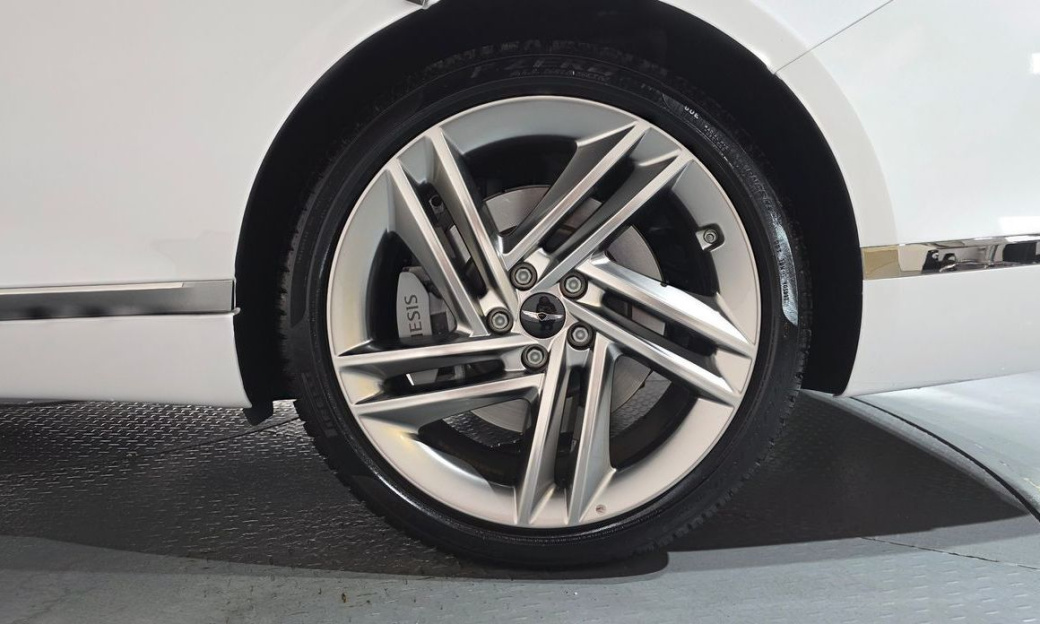 Genesis G80 Gasoline 2.5 Turbo AWD, 2025