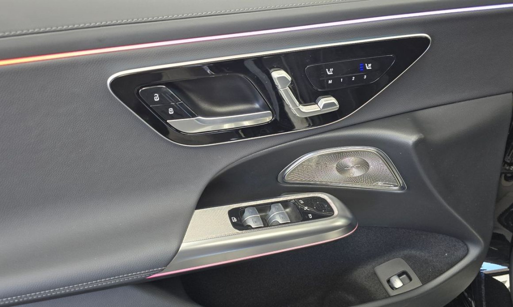 Mercedes-Benz E-Class E300 4MATIC Exclusive, 2024