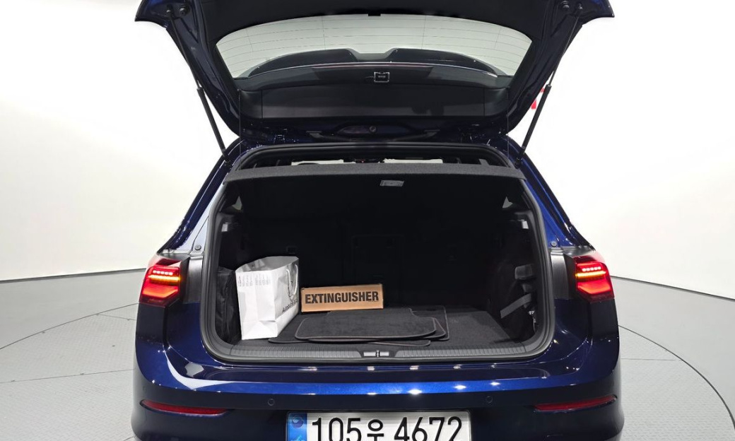 Volkswagen Golf 2.0 GTI, 2024
