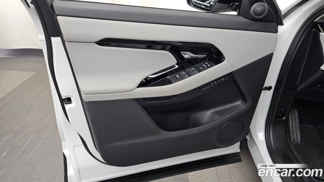 Land Rover Range Rover Evoque P250 S, 2024
