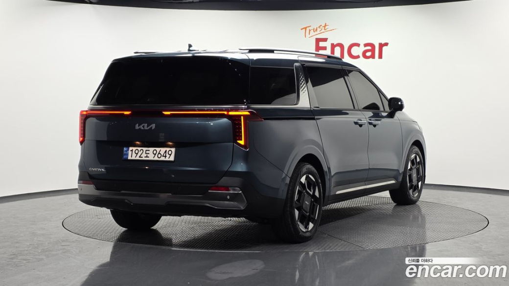 Kia Carnival 9-Seater Noblesse, 2025