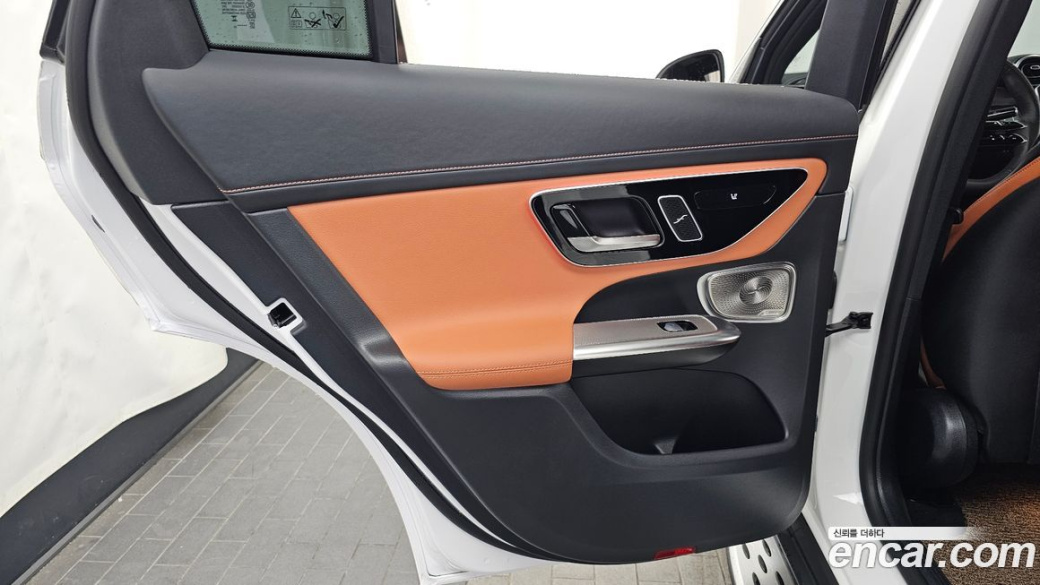 Mercedes-Benz GLC-Class GLC300 4MATIC AMG Line, 2024