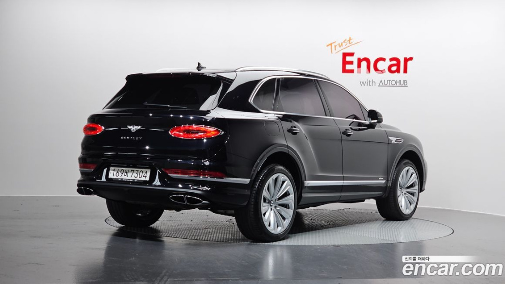 Bentley Bentayga 4.0 V8 Azure, 2023