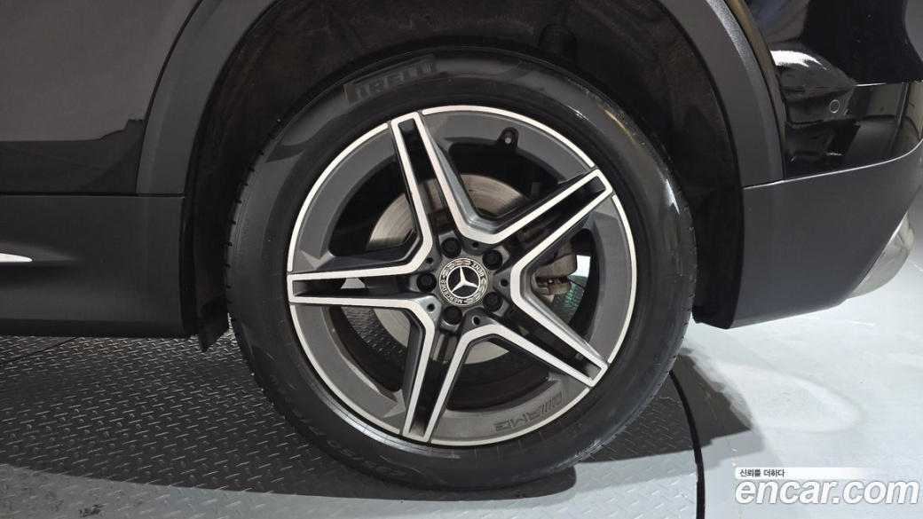 Mercedes-Benz GLB-Class GLB250 4MATIC, 2023