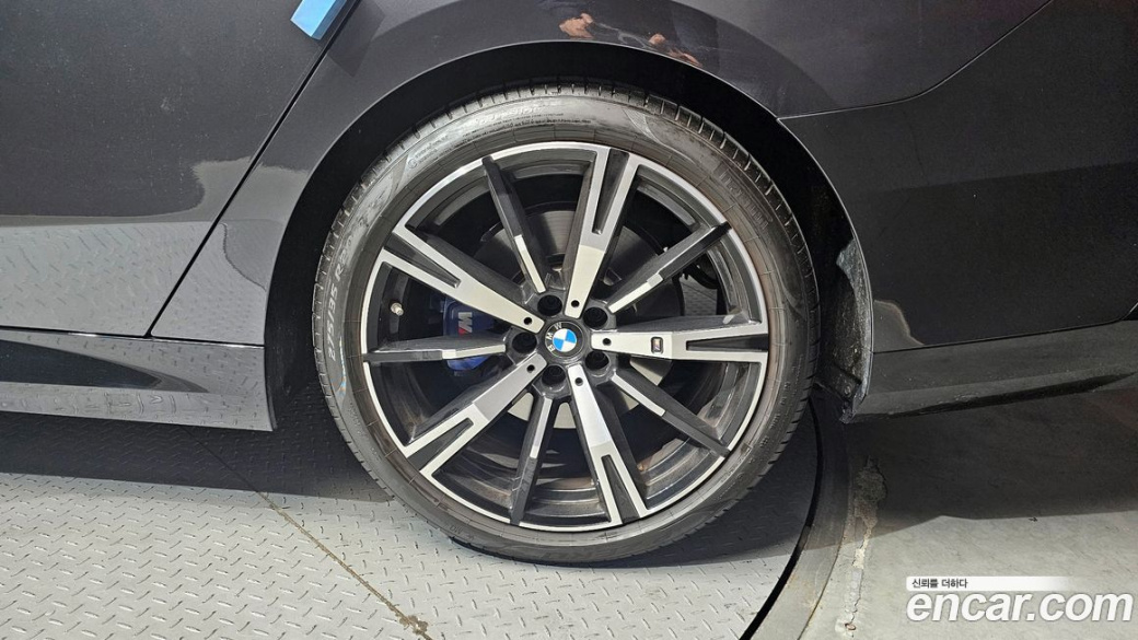 BMW 5-Series 530i xDrive M Sport, 2025