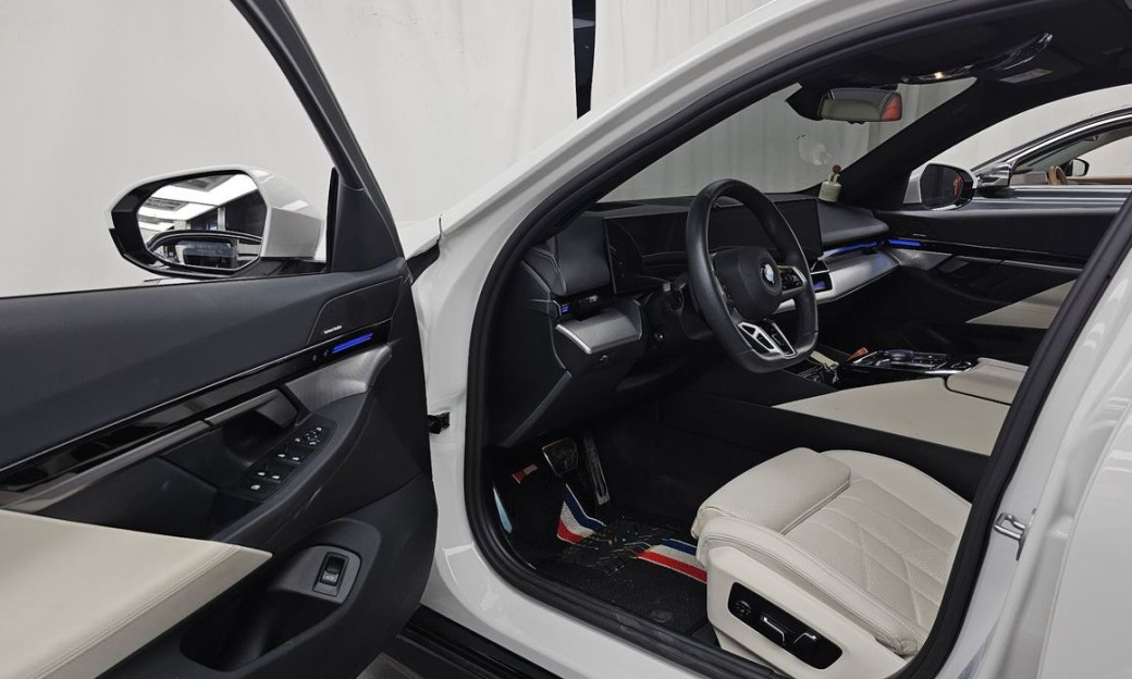 BMW 5-Series 520i M Sport, 2024