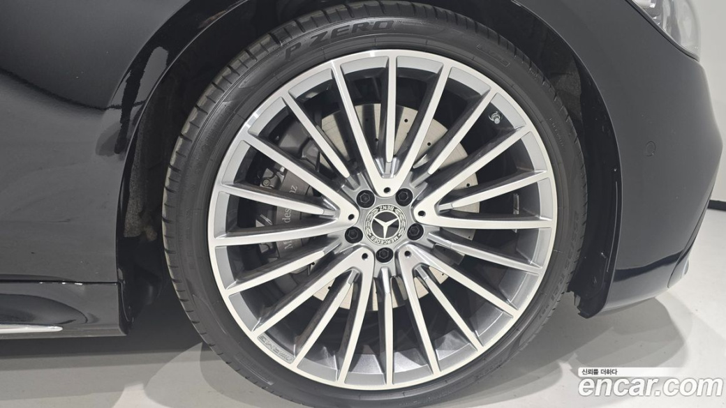 Mercedes-Benz S-Class S500 4MATIC, 2025