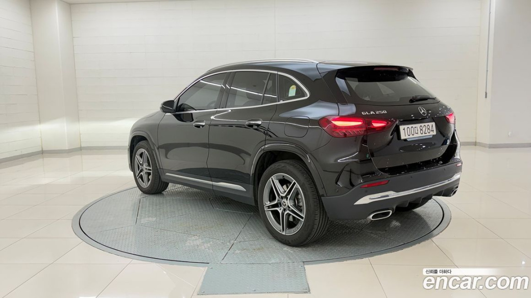 Mercedes-Benz GLA-Class GLA250 4MATIC, 2025