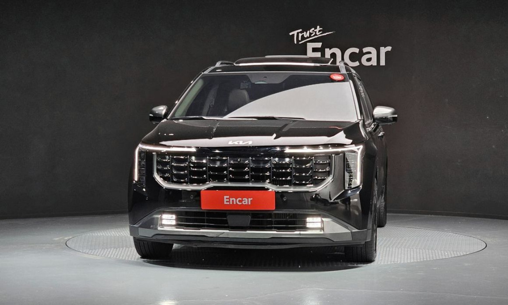 Kia Carnival 9-Seater Gravity, 2025