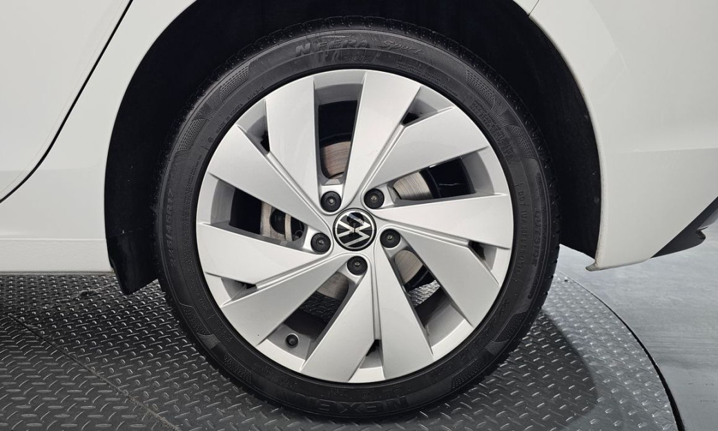 Volkswagen Golf 2.0 TDI Premium, 2025