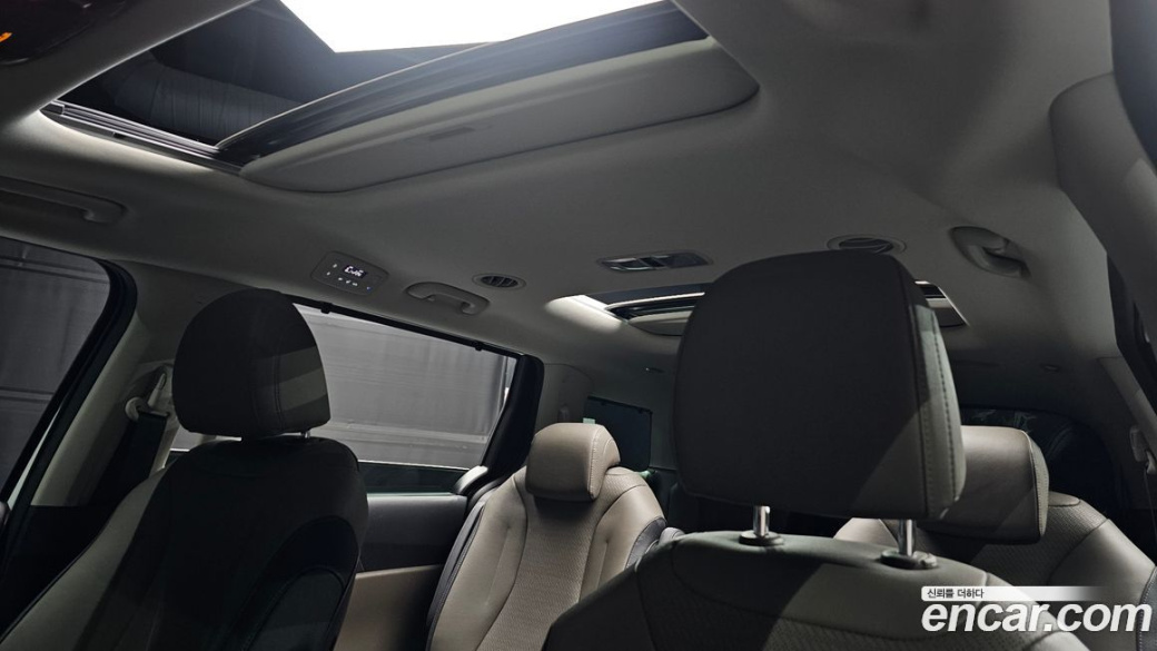 Kia Carnival 9-Seater Noblesse, 2024
