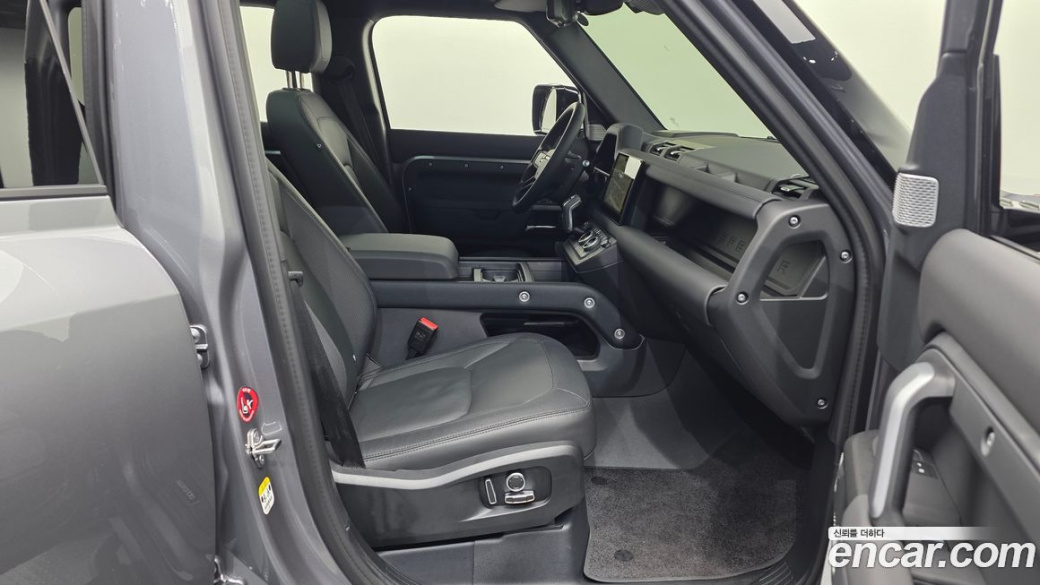 Land Rover Defender 130 P400 Outbound, 2024