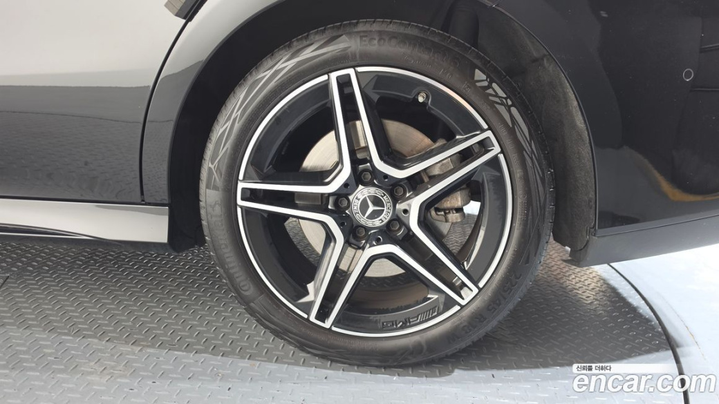 Mercedes-Benz CLA-Class CLA250 4MATIC, 2023