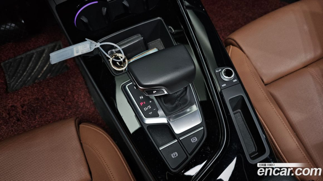 Audi A4 40 TFSI Premium, 2021