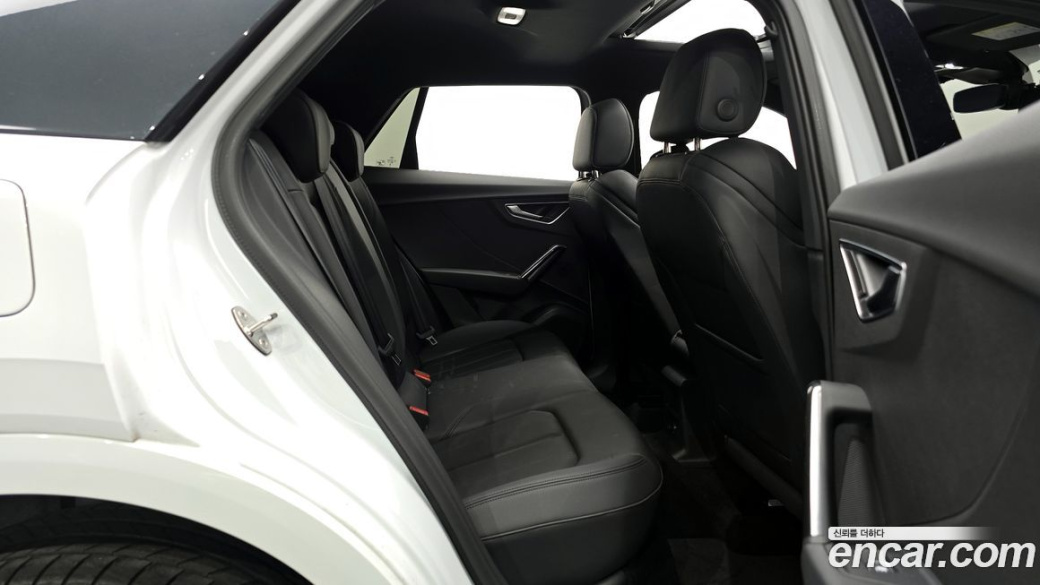Audi Q2 35 TDI Premium, 2023