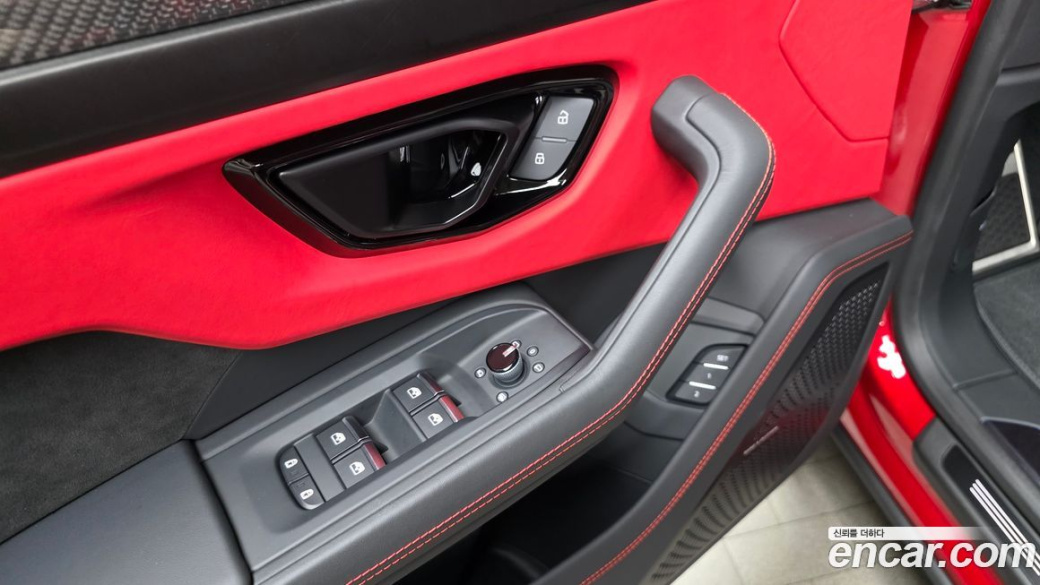 Lamborghini Urus 4.0 V8 S, 2024