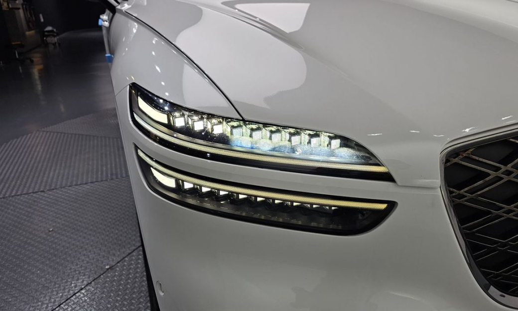 Genesis GV70 2.5T Gasoline AWD, 2025