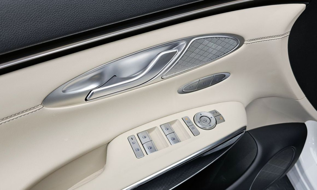 Genesis GV70 2.5T Gasoline 2WD, 2025