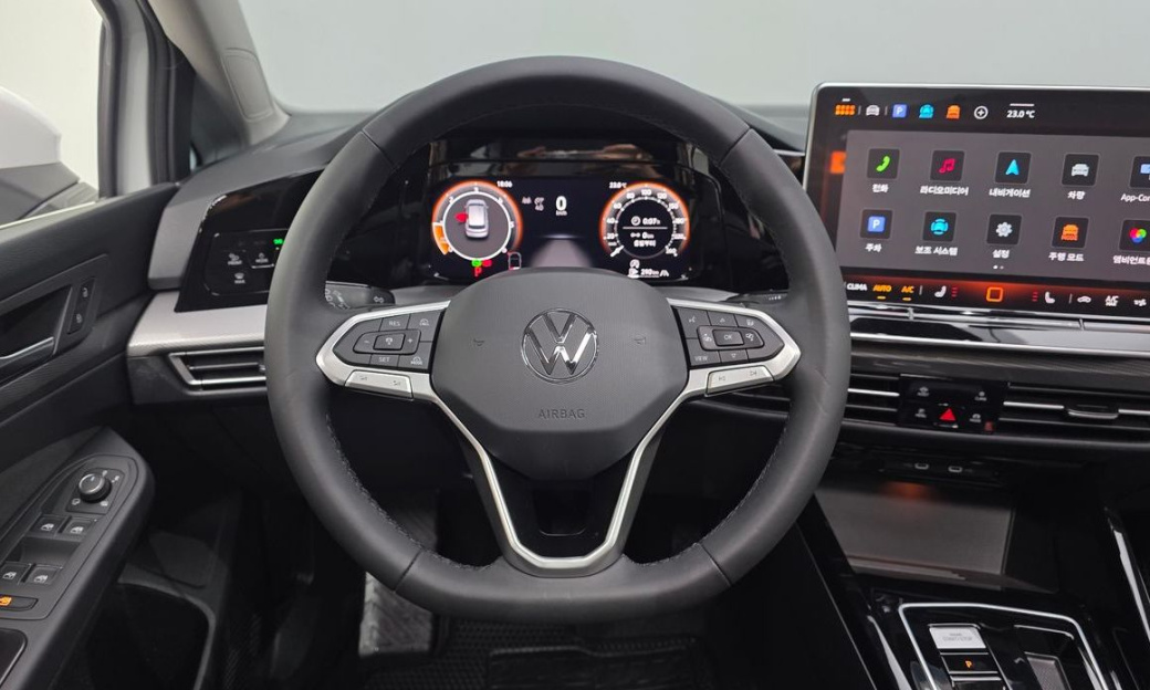 Volkswagen Golf 2.0 TDI Prestige, 2025