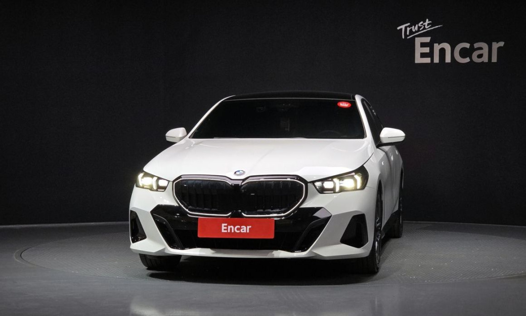 BMW 5-Series 520i Special Edition, 2024