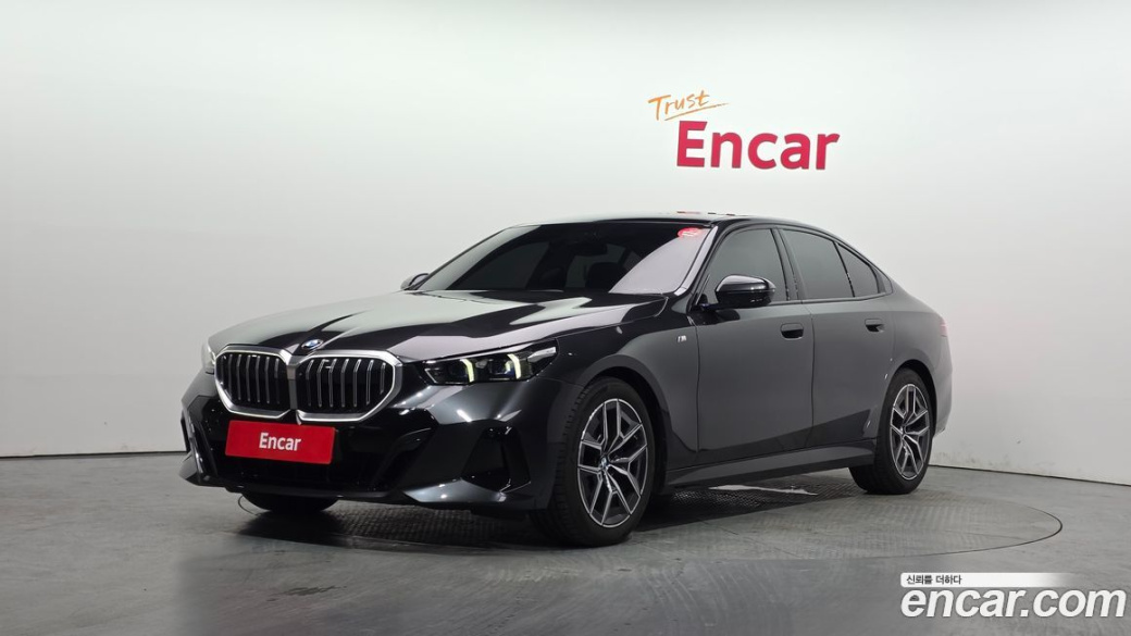 BMW 5-Series 520i M Sport, 2024