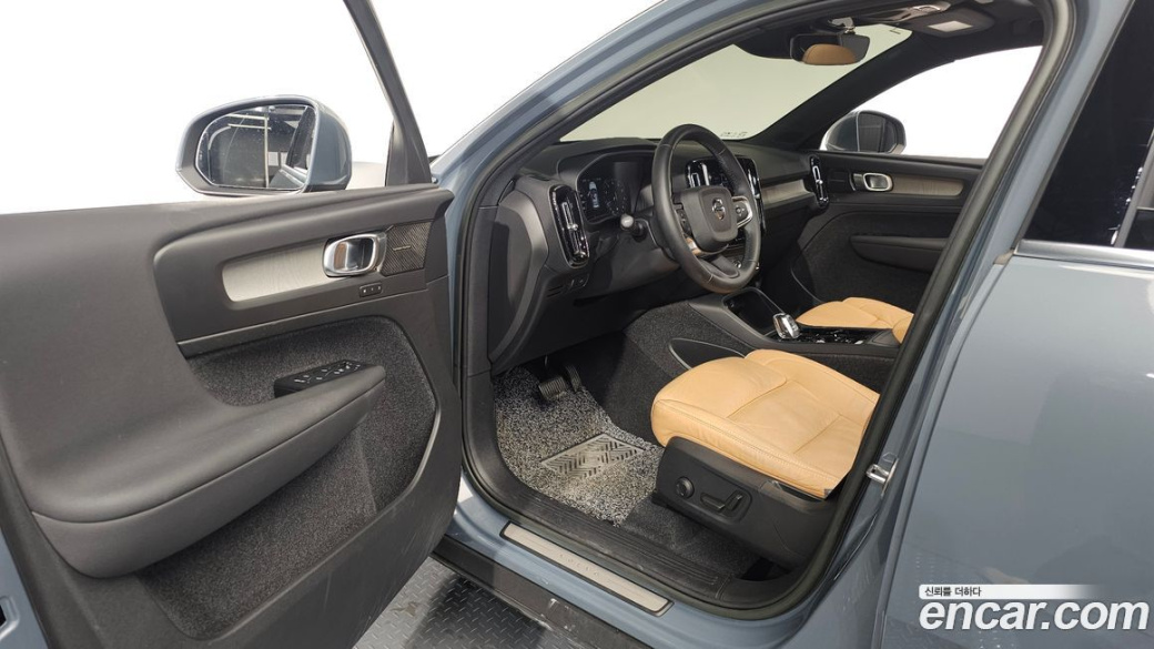 Volvo XC40 B4 Inscription, 2022