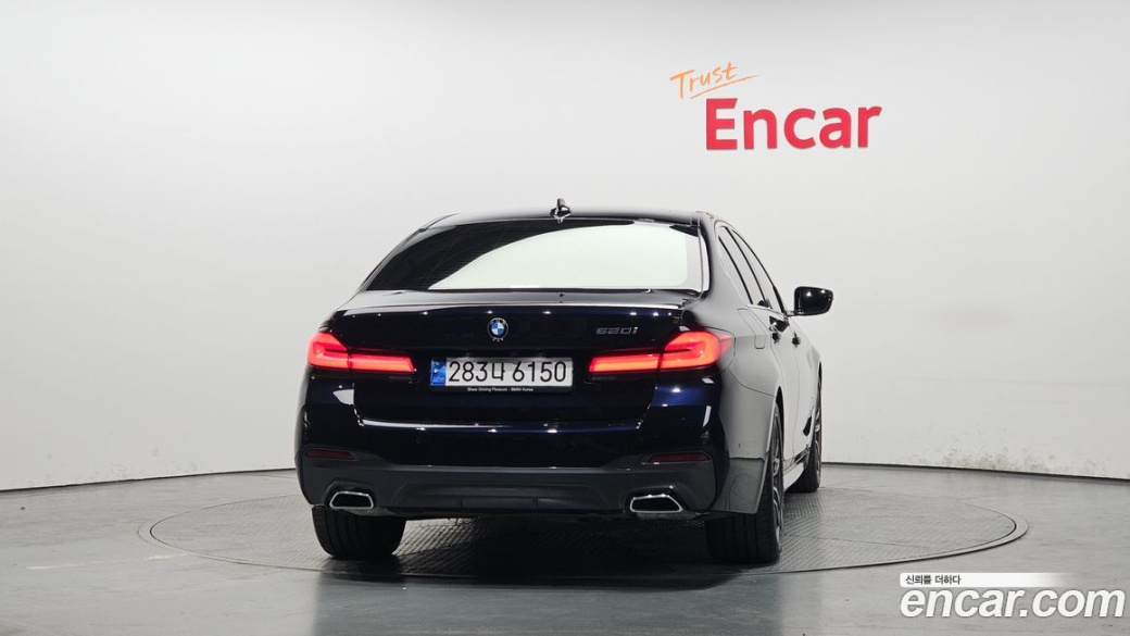 BMW 5-Series 520i M Sport, 2023