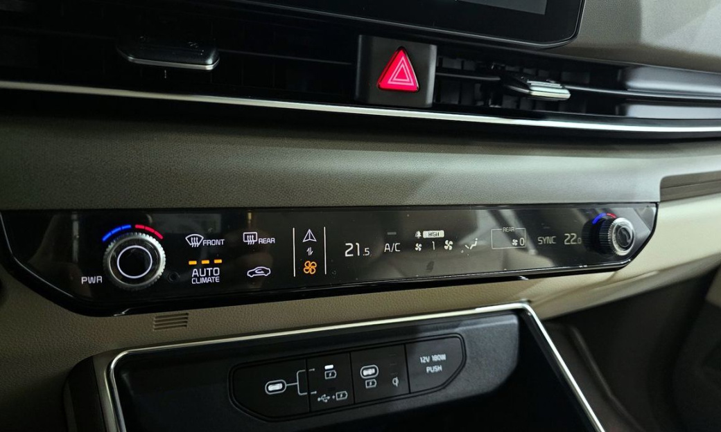 Kia Carnival 9-Seater Noblesse, 2025