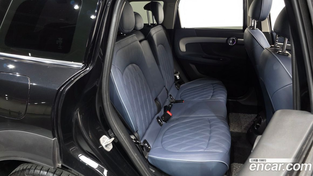 Mini Countryman ALL4 Classic Launch Pack, 2023