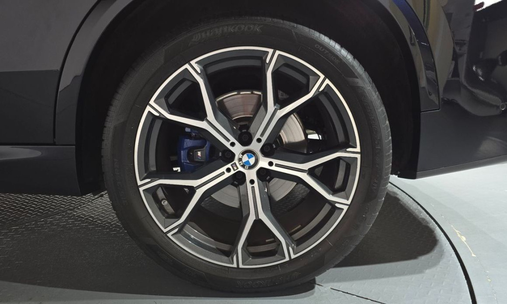 BMW X5 xDrive 40i M Sport, 2022