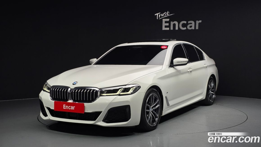 BMW 5-Series 520i M Sport, 2022