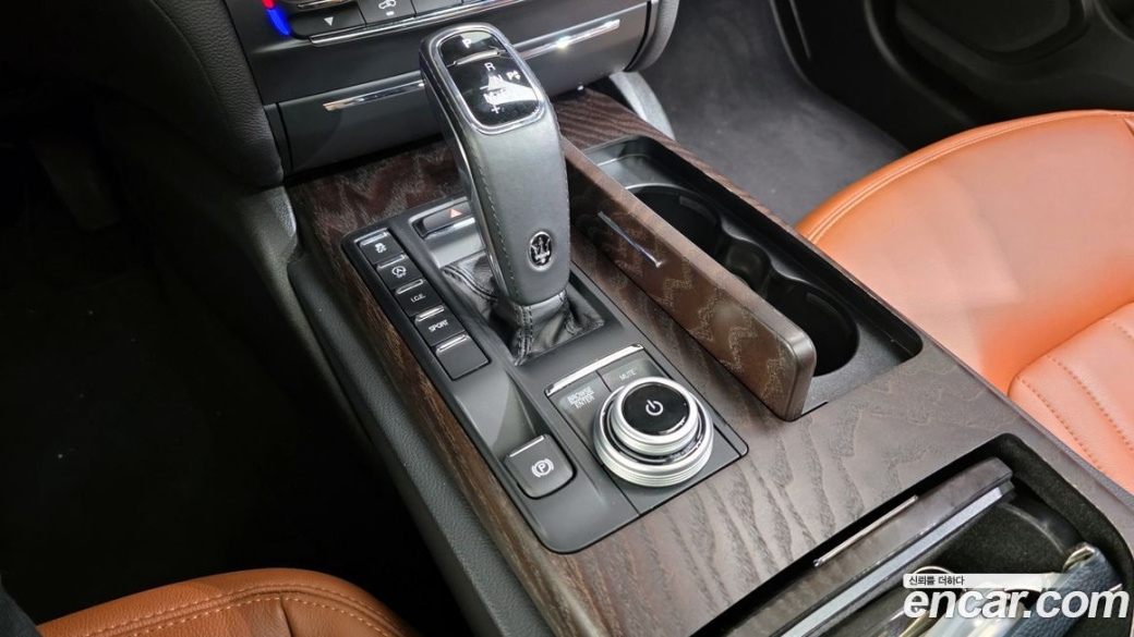 Maserati Ghibli 2.0 GT, 2022