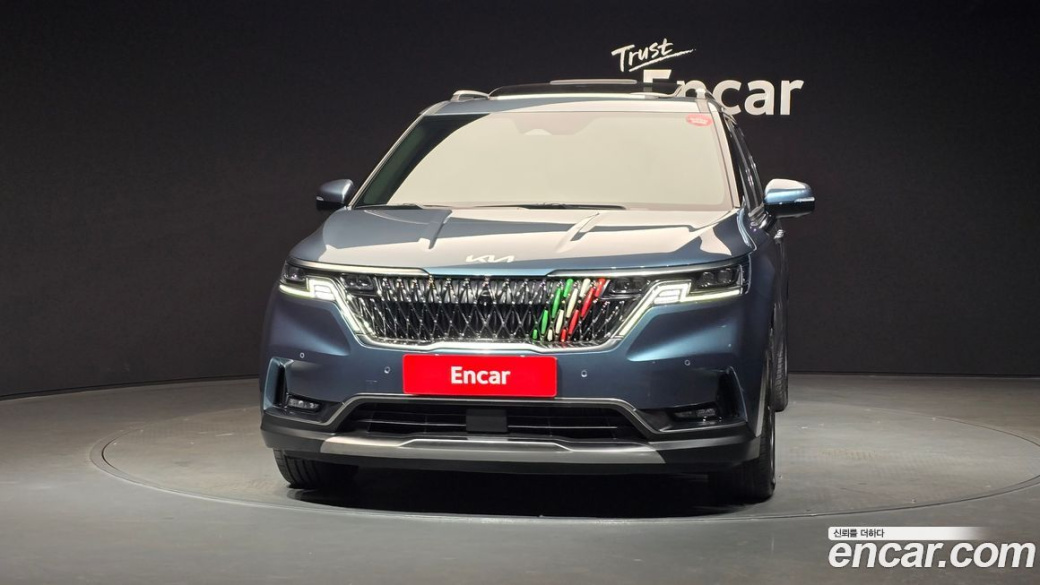 Kia Carnival 9-Seater Signature, 2023