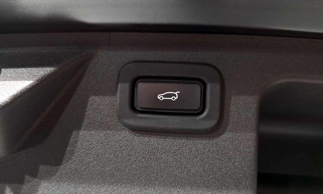 Land Rover Discovery Sport P250 SE, 2022